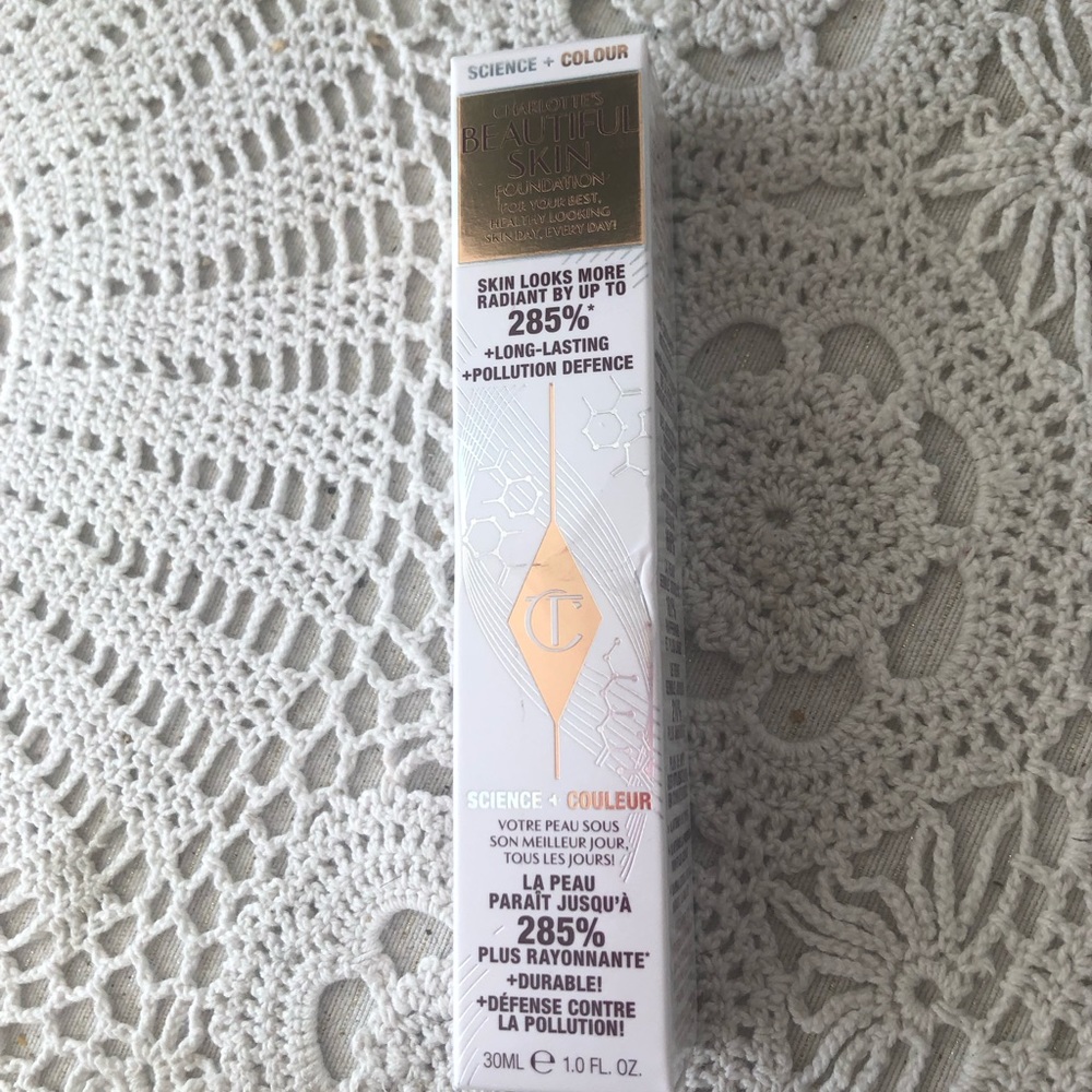 76-CHARLOTTE TIBURY 2 WARM SKIN MEDIUM COVERAGE LIQUID FOUNDATION - Picture 6 of 8